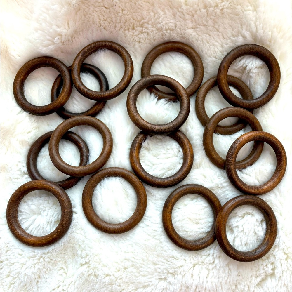 [SOLD] 16 Pack Natural Wood Rings 2 In Interior For Crafts Jewelry Napkin Holder